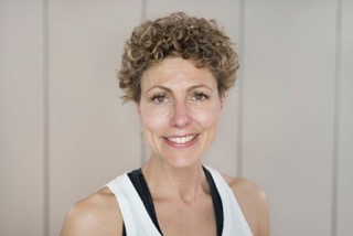 kirsten orchard, yoga beaconsfield, hatha yoga beaconsfield, hatha yoga, studio orchard, luxury studio beaconsfield, beaconsfield, luxury yoga studio, pilates, hatha, seed wellness uk,